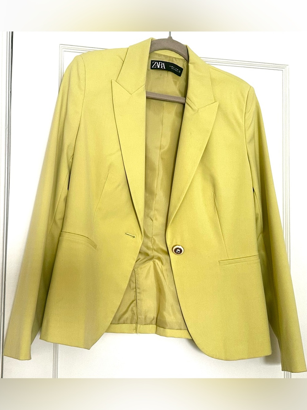 ZARA Bright Pistachio Single-Button Blazer